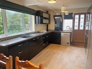 Photo 5- click for photo gallery